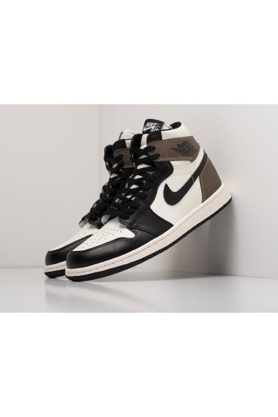 Кроссовки Nike Air Jordan 1 Mid