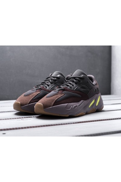 Кроссовки Adidas Yeezy Boost 700