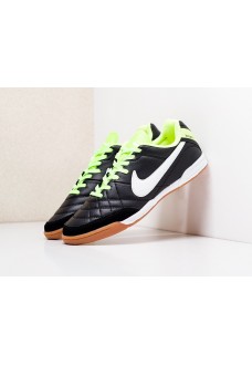 Футбольная обувь Nike Tiempo